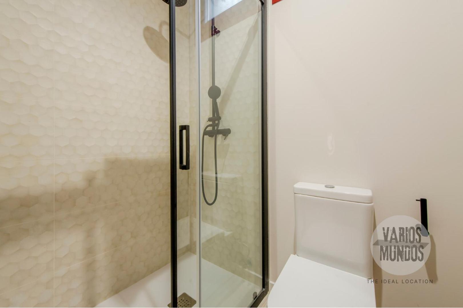 Toque De 8 En Tesoro 6 E3 Apartamento Madri
